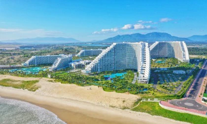 Nha Trang: Thành phố du lịch golf nổi tiếng Việt Nam
